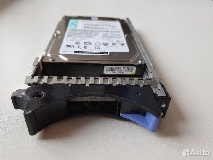Жесткий диск IBM 300GB 15K 2.5 SAS HDD