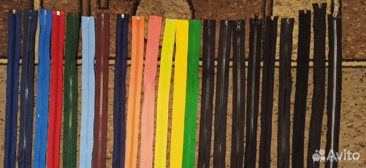 Молнии новые, ассорти, набором