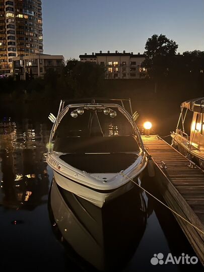 Катер Celebrety 200BR боурайдер