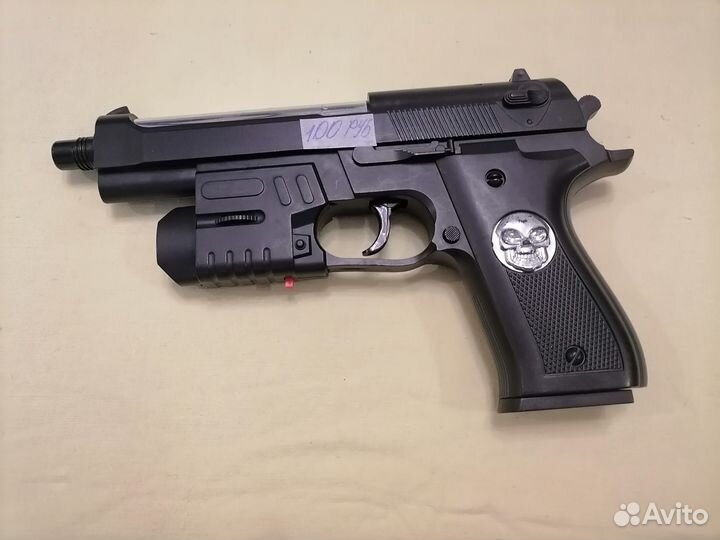 Пистолет игрушечный