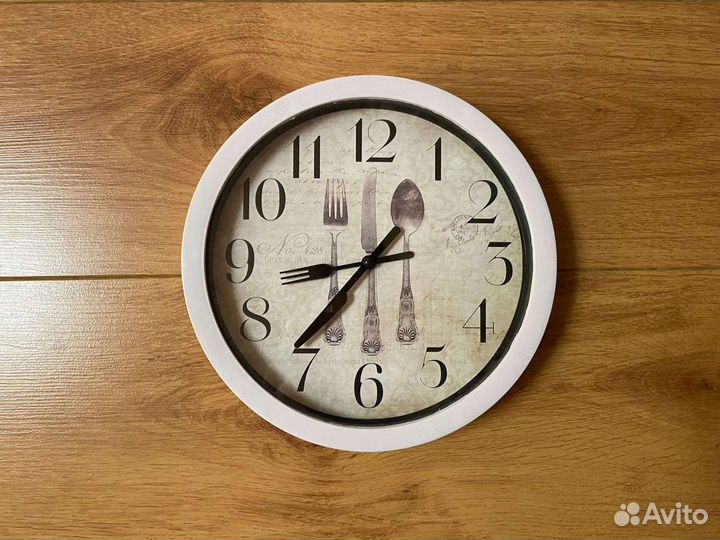 Часы настенные. Новые