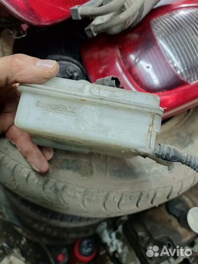 Бачок тормозной жидкости Citroen Xsara Picasso