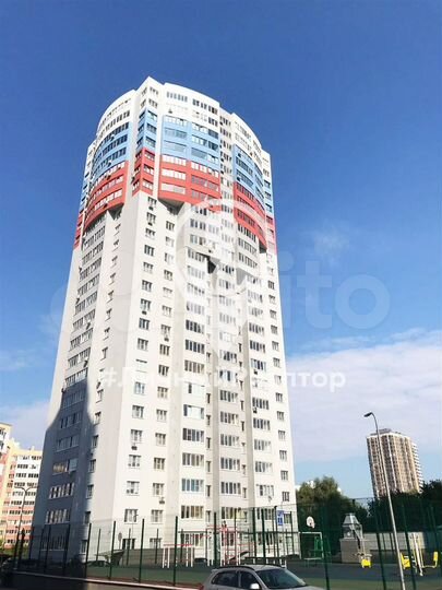 2-к. квартира, 47 м², 1/25 эт.
