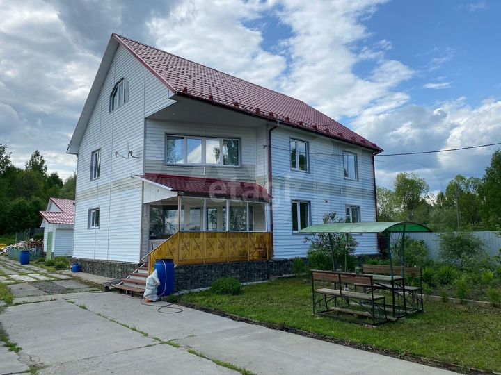 Дом 187,5 м² на участке 15 сот.