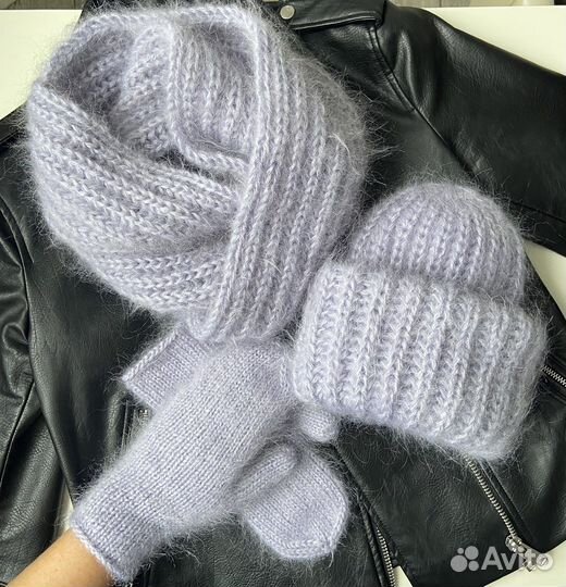 Вязаные шапки, варежки, шарфы, снуды