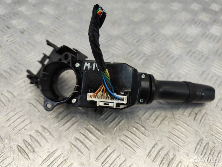 Переключатель поворотов подрулевой Kia Sorento XM