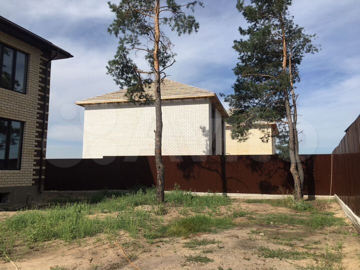 Коттедж 226 м² на участке 5 сот.