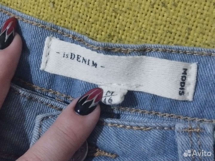 Джинсовые шорты с подворотами modis