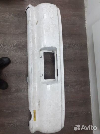 Бампер задний Toyota Mark 2