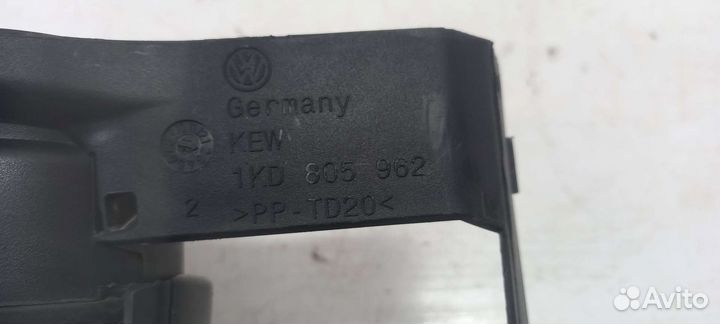 Патрубок воздушного фильтра Volkswagen Jetta 6 1.4