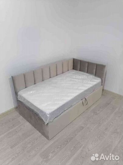 Детская кровать с мягким бортиком