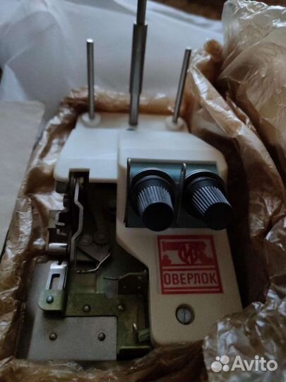 Приставка оверлок