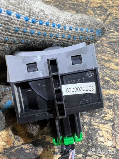 Кнопка корректора фар Рено Лагуна 2