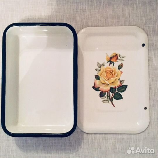 Посуда эмалированная, кастрюли, бидон, лоток