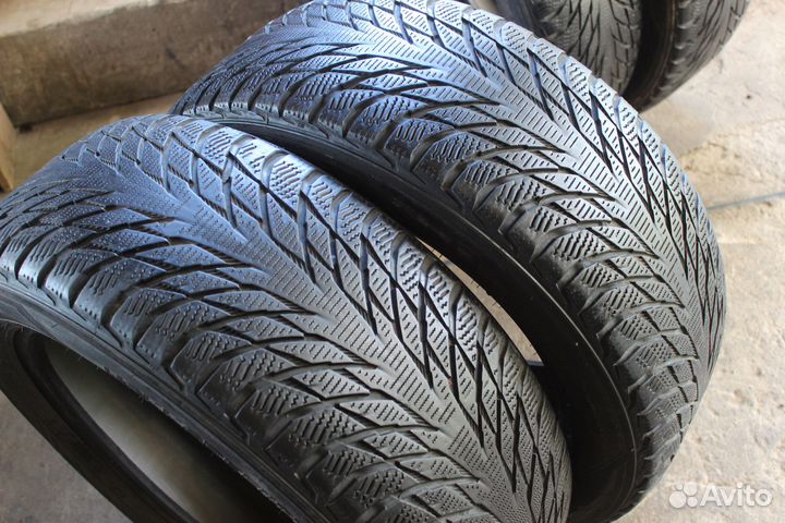 Nokian Tyres Hakkapeliitta R2 225/55 R17 101R