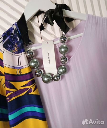 Изумительное лавандовое шелковое платье