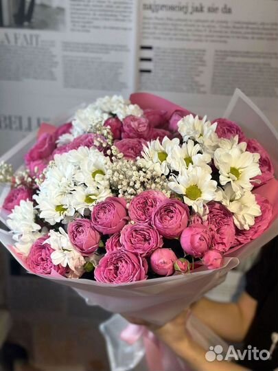 Кустовые крупные розы