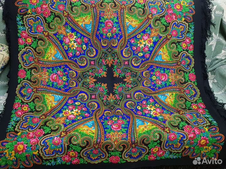 Платки и шали павлопосадские