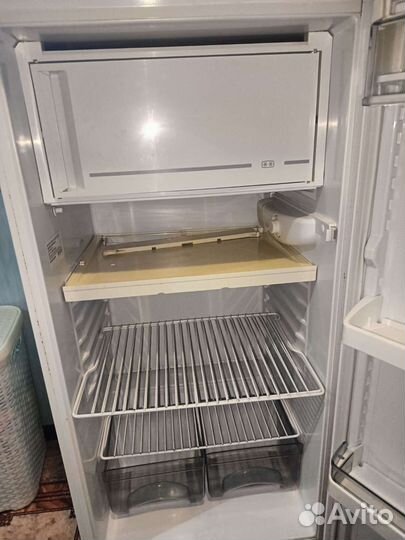 Холодильник бу маленький