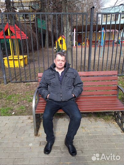 Вакансия курьер пеший