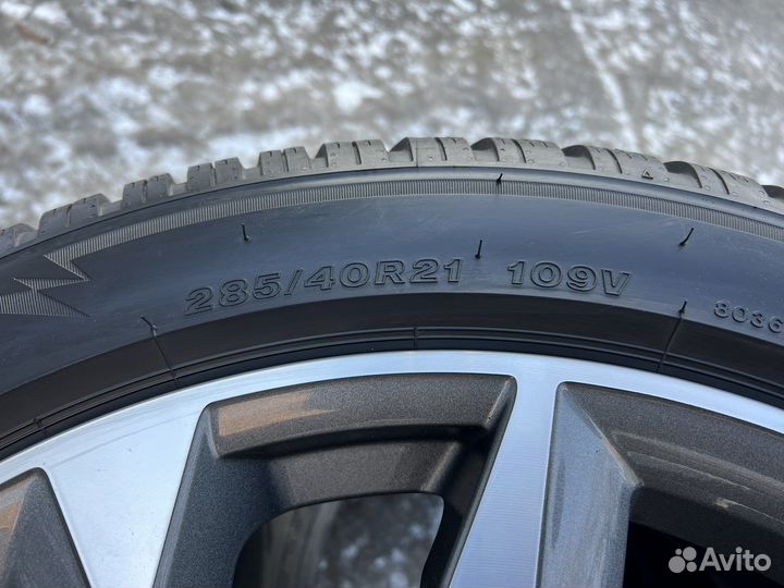 R21 Bridgestone Blizzak LM-005 285/40, PCD 5x112 DIA 66.6