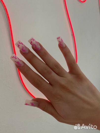 Наращивание ногтей модель
