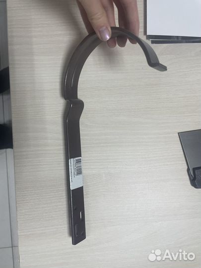 Держатель желоба