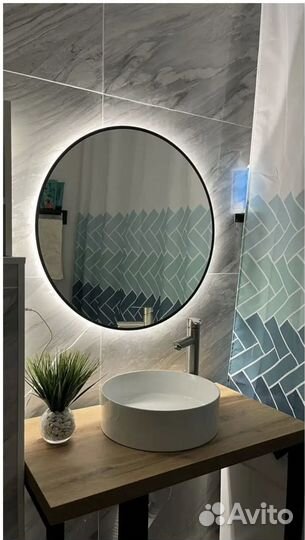 Зеркало новое настенное с подсветкой 90 см