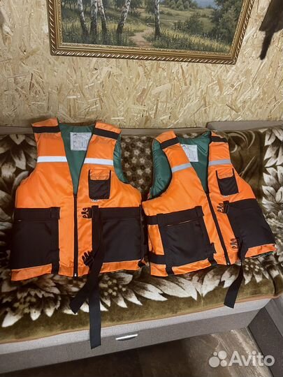 Спасательный жилет бу