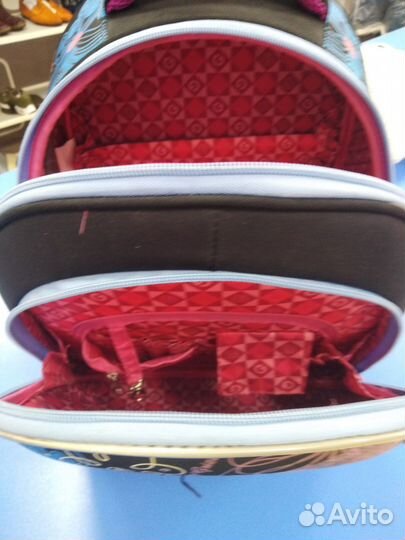 Школьный рюкзак