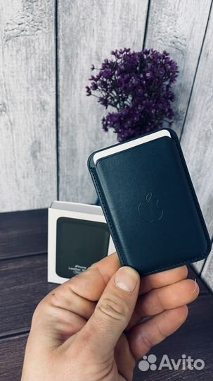 Кардхолдер wallet Apple