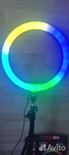 Кольцевая лампа со штативом