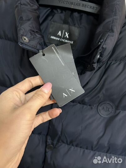 Жилетка Armani 48 размер нет клепки