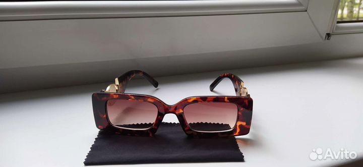 Солнцезащитные очки женские