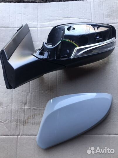 Зеркало левое с поворотником и электро