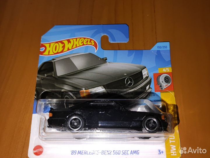 Hot wheels premium mercedes