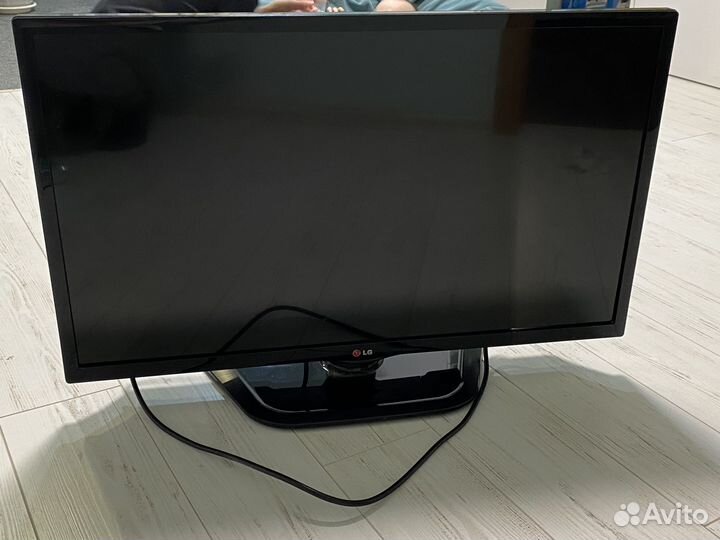 Телевизор LG 32 черный