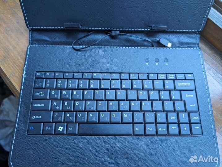 Чехол-клавиатура для планшета 10