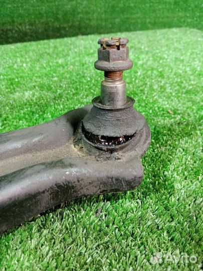 Рычаг подвески передний правый Honda Hr-V GH1 D16A