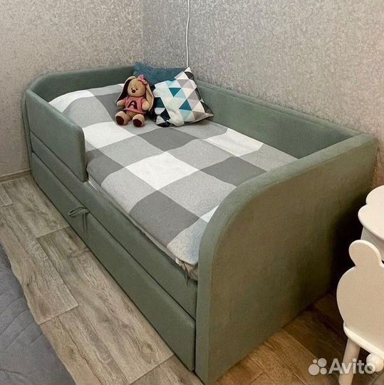 Кровать диван от 2ух лет