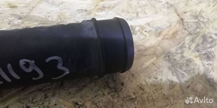 Патрубок интеркулера Volkswagen Sharan 1997