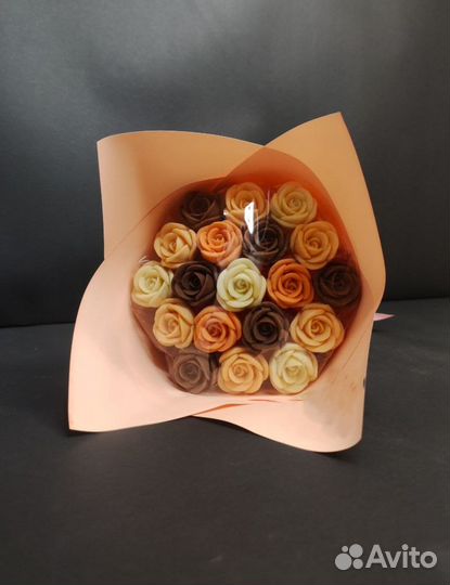 Шоколадные Розы - 19 шт в Букете
