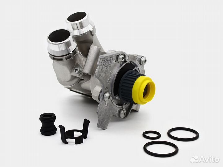 Помпа ож VAG алюминиевая 06H121026DD новая