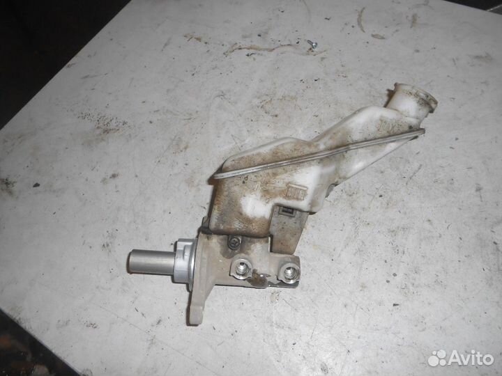 Главный тормозной цилиндр (Hyundai Grand Santa FE)