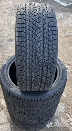 Pirelli Scorpion Winter 285/40 R22 и 325/35 R22