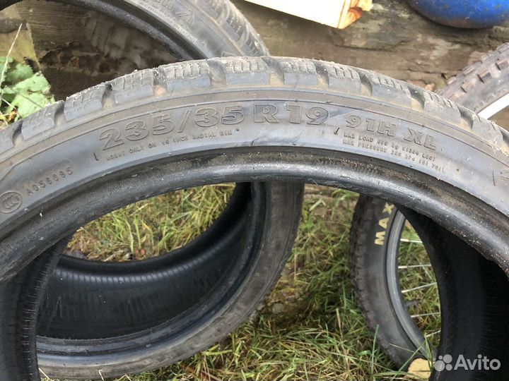 Nokian Tyres Hakkapeliitta 7 235/35 R19