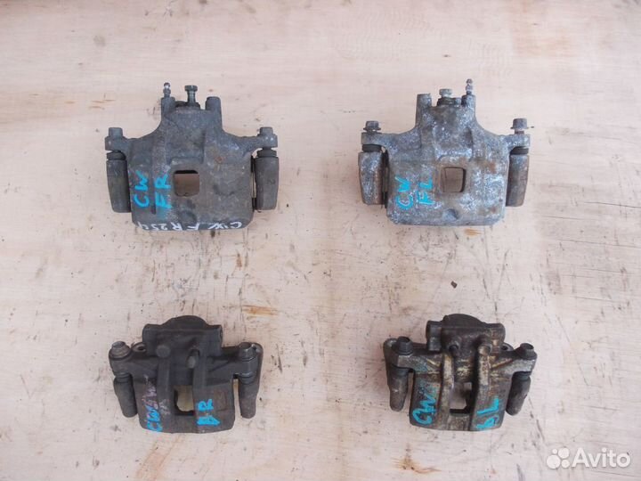 Суппорт Mitsubishi Outlander / XL / 2 / ASX