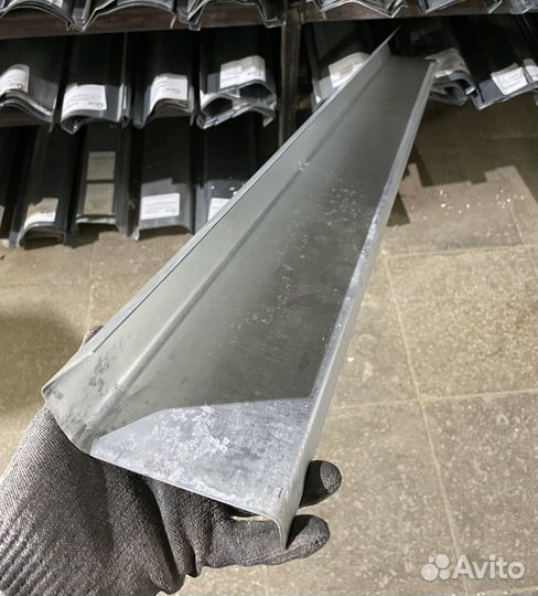 Порог передний Chrysler Voyager, Dodge Caravan 199