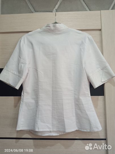 Блузка белая