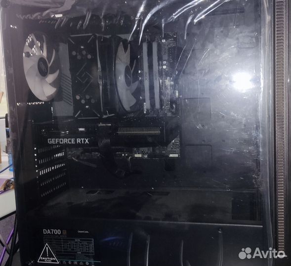 Игровой компьютер с монитором